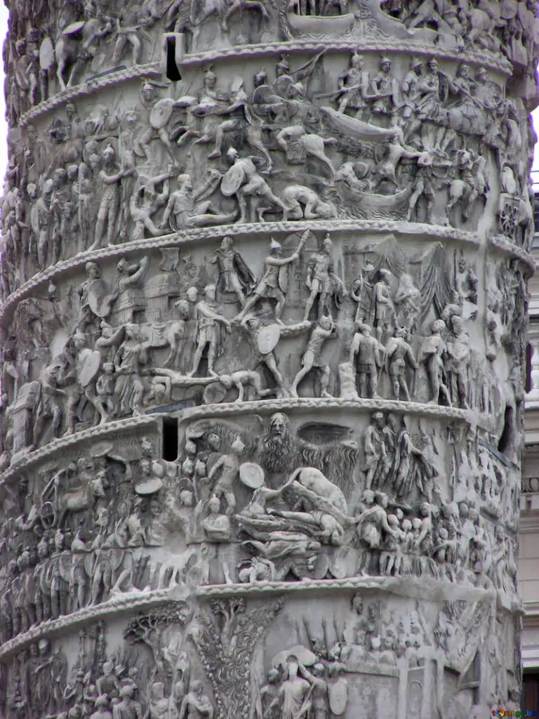 Detalle de la Columna de Marco Aurelio, la cual relata sus batallas y logros. La misma contiene varias escenas de las batallas en Partia