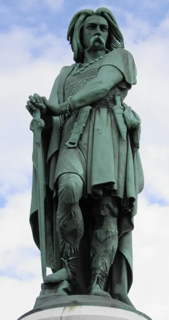 Estatua del mítico Vercingétorix.