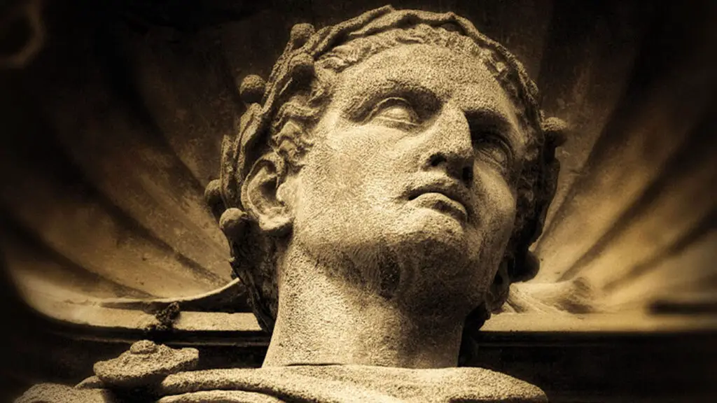 Detalle de una estatua de Julio César